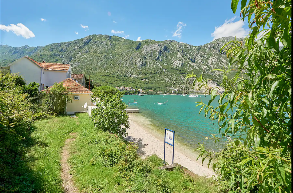 Image of House - 1 Bedrooms - 1 Bathrooms for Sale in Kotor-Kostanica-Montenegro, Image 9